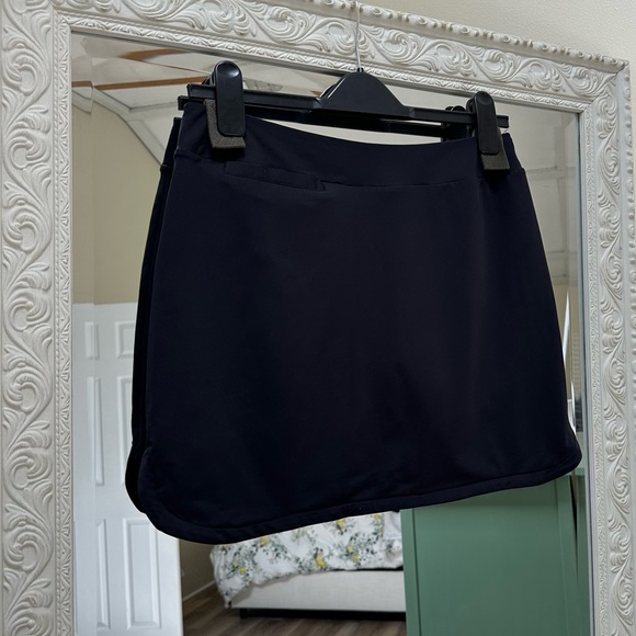 NWOT Full Wedge Go-To Golf Skort Black | Medium (1st Generation Design) - Picture 8 of 10